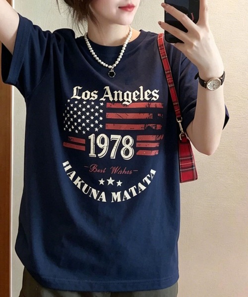 2ly2(トゥーリートゥー)の「アメリカンフラッグプリント オーバーサイズ半袖Tシャツ レディース(Tシャツ/カットソー・レディース・ネイビー/ホワイト・FREE)」の5枚目の写真