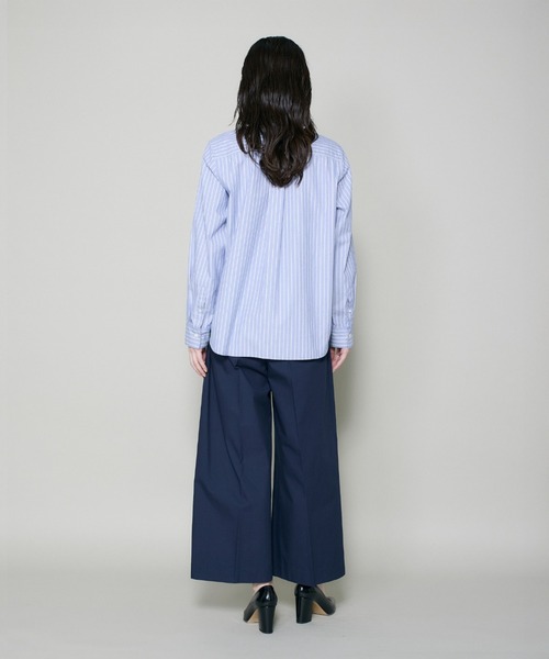 I.T.'S international(イッツインターナショナル)の「強撚チノワイドクロップドパンツ(その他パンツ・レディース・ブルー・9号)」の4枚目の写真