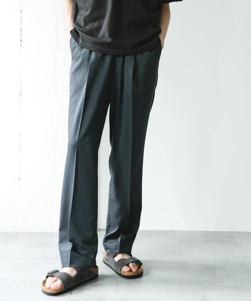 URBAN RESEARCH DOORS(アーバンリサーチドアーズ)の「COOLFIBER ツイルシャーリングスラックス(その他パンツ・メンズ・ベージュ/チャコールグレー/ネイビー・MEDIUM/LARGE)」の5枚目の写真