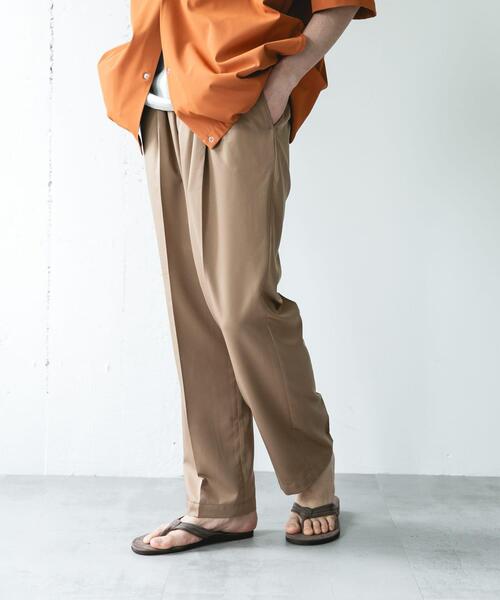 URBAN RESEARCH DOORS(アーバンリサーチドアーズ)の「COOLFIBER ツイルシャーリングスラックス(その他パンツ・メンズ・ベージュ/チャコールグレー/ネイビー・MEDIUM/LARGE)」の15枚目の写真