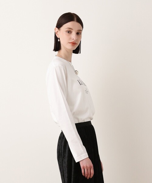 allureville(アルアバイル)の「ステッカーロゴロングTシャツ(Tシャツ/カットソー・レディース・ブラック/オフホワイト/ベージュ・2)」の4枚目の写真
