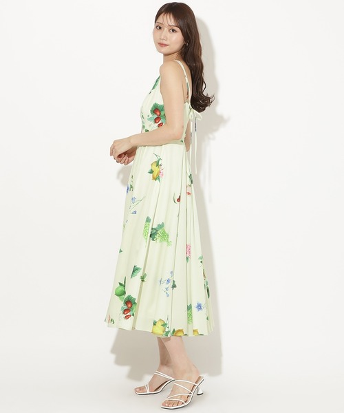 AND COUTURE(アンドクチュール)の「フルーツ柄プリントキャミワンピース(ワンピース・レディース・グリーン系その他/ブルー系その他/ホワイト系その他・FREE)」の10枚目の写真
