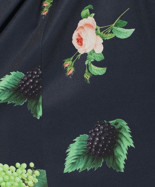 AND COUTURE(アンドクチュール)の「フルーツ柄プリントキャミワンピース(ワンピース・レディース・グリーン系その他/ブルー系その他/ホワイト系その他・FREE)」の21枚目の写真