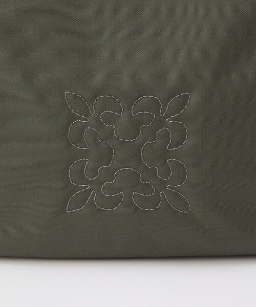 russet(ラシット)の「【Souffle TOTE】《WEB限定》コーデュラナイロン2WAYトートバッグ(トートバッグ・レディース・グレー系その他/グレー・FREE)」の11枚目の写真