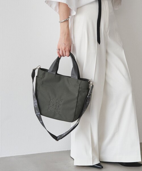 russet(ラシット)の「【Souffle TOTE】《WEB限定》コーデュラナイロン2WAYトートバッグ(トートバッグ・レディース・グレー系その他/グレー・FREE)」の17枚目の写真