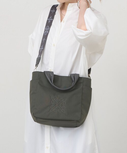 russet(ラシット)の「【Souffle TOTE】《WEB限定》コーデュラナイロン2WAYトートバッグ(トートバッグ・レディース・グレー系その他/グレー・FREE)」の20枚目の写真