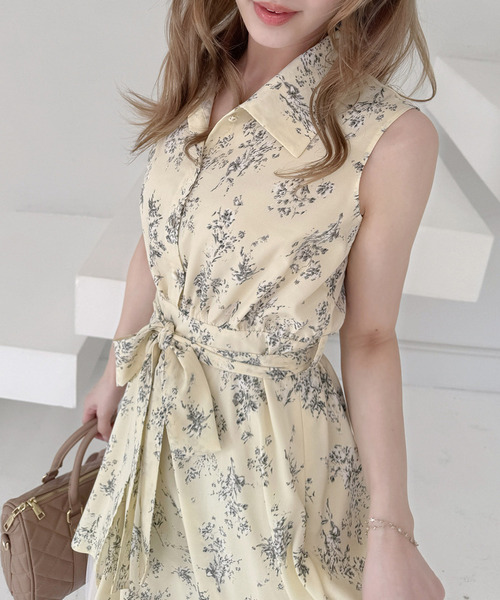 ROYAL PARTY(ロイヤルパーティー)の「シアープリーツドッキングフラワーシャツワンピース(シャツワンピース・レディース・ブラック/オフホワイト/イエロー・FREE)」の7枚目の写真