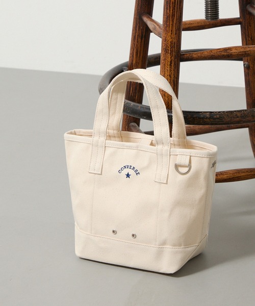 CONVERSE(コンバース)の「【CONVERSE】CV AS CANVAS TOTE BAG S(トートバッグ・レディース・ベージュ/ネイビー/ブラック/グレー/ブラウン/オフホワイト/レッド/カーキ・FREE)」の2枚目の写真