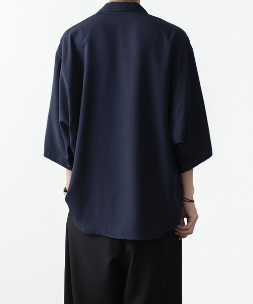 ato(アトウ)の「DOLMAN+SET-IN SLEEVE OPEN COLLAR SHIRTS(シャツ/ブラウス・メンズ・ホワイト/ブラック/ネイビー・44/46/48)」の22枚目の写真