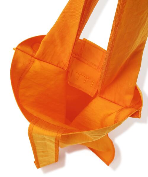 ITTI(イッチ)の「ITTI/イッチ/MARY INSIDE OUT TOTE - M / CERATO BRIGHT -26Q1(トートバッグ・レディース・オリーブ系/オレンジ・F)」の11枚目の写真