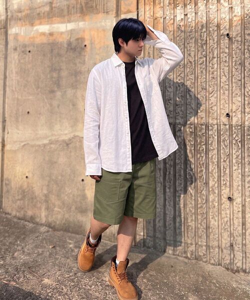 NOMING（ノミング）の「チノツータックポケットワイドバermudaショーツ - ベージュ（その他パンツ・メンズ・ベージュ・SMALL/MEDIUM/LARGE/X-LARGE）」の10枚目の写真