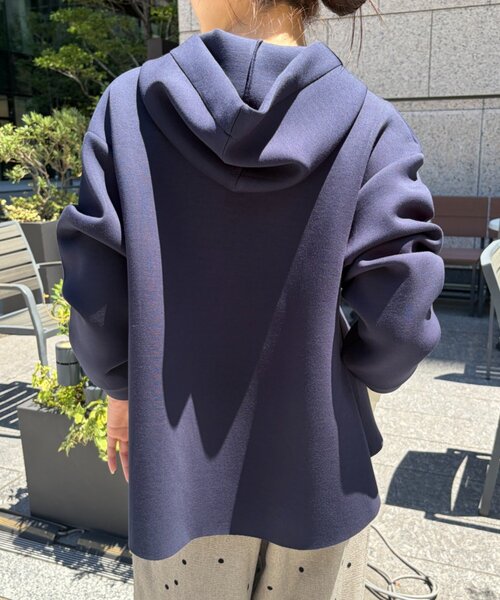 Jena espace merveilleux(ジェナ エスパスメルヴェイユ)の「ダンボールパーカー(Tシャツ/カットソー・レディース・ネイビー/アイボリー/ライトグレー・FREE)」の10枚目の写真