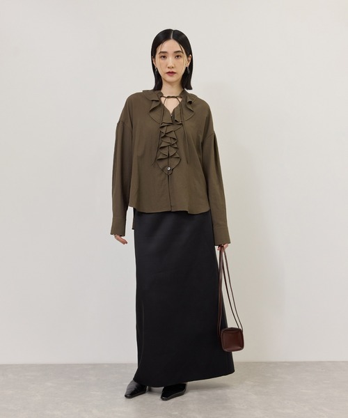 ADAM ET ROPE'(アダムエロペ)の「【WEB限定】ラッフルブラウス(シャツ/ブラウス・レディース・ホワイト/ブラック/グリーン系その他2・FREE)」の6枚目の写真