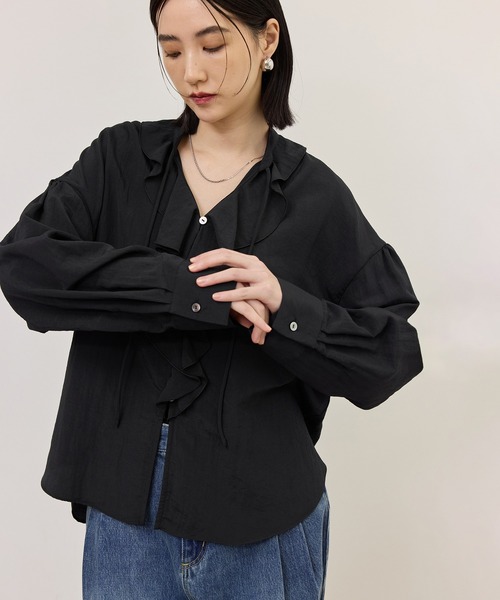 ADAM ET ROPE'(アダムエロペ)の「【WEB限定】ラッフルブラウス(シャツ/ブラウス・レディース・ホワイト/ブラック/グリーン系その他2・FREE)」の10枚目の写真