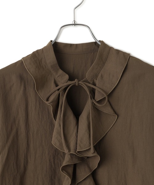ADAM ET ROPE'(アダムエロペ)の「【WEB限定】ラッフルブラウス(シャツ/ブラウス・レディース・ホワイト/ブラック/グリーン系その他2・FREE)」の20枚目の写真