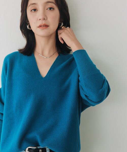 RIVE DROITE（リヴドロワ）の「ウール100NEWバックボリュームニット（秋服/冬服）（ニット/セーター・レディース・オフホワイト/レッド/ブラウン/グレー系その他/ブルー系その他・FREE）」の4枚目の写真
