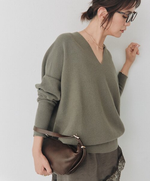 RIVE DROITE（リヴドロワ）の「ウール100NEWバックボリュームニット（秋服/冬服）（ニット/セーター・レディース・オフホワイト/レッド/ブラウン/グレー系その他/ブルー系その他・FREE）」の14枚目の写真