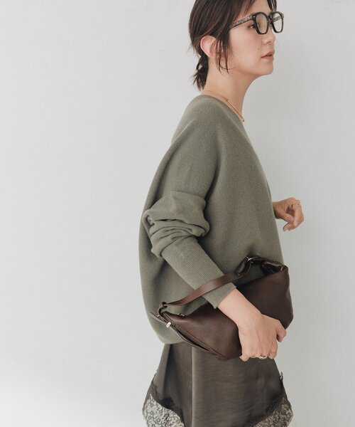 RIVE DROITE（リヴドロワ）の「ウール100NEWバックボリュームニット（秋服/冬服）（ニット/セーター・レディース・オフホワイト/レッド/ブラウン/グレー系その他/ブルー系その他・FREE）」の15枚目の写真