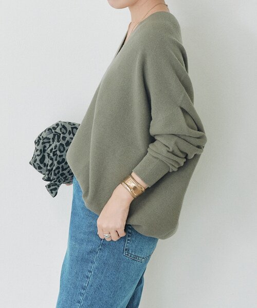 RIVE DROITE（リヴドロワ）の「ウール100NEWバックボリュームニット（秋服/冬服）（ニット/セーター・レディース・オフホワイト/レッド/ブラウン/グレー系その他/ブルー系その他・FREE）」の22枚目の写真