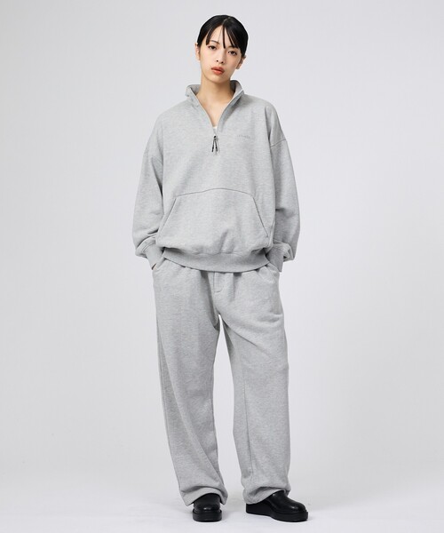 +phenix(プラスフェニックス)の「【+phenix / プラスフェニックス】CVC SWEAT WIDE PANTS / CVCスウェットワイドパンツ(スウェットパンツ・メンズ・ブラック/グレー・M/L)」の9枚目の写真