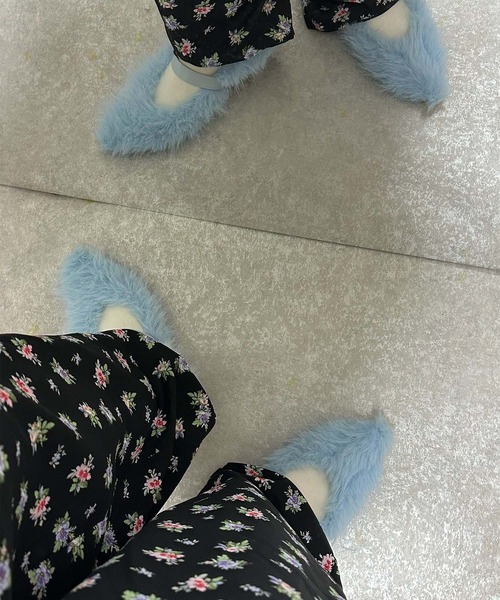 Alley Tokyo(アリートーキョー)の「もさもさファーパンプス(パンプス・レディース・ピンク/オフホワイト/サックスブルー・MEDIUM/LARGE)」の14枚目の写真