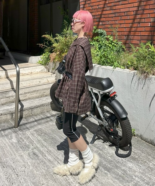 Alley Tokyo(アリートーキョー)の「もさもさファーパンプス(パンプス・レディース・ピンク/オフホワイト/サックスブルー・MEDIUM/LARGE)」の7枚目の写真