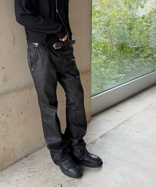 LEARVE（ルアブ）の「エプロンエンボス サギングパンツ ブラック（デニムパンツ・メンズ・その他・LARGE/MEDIUM/SMALL）」の2枚目の写真