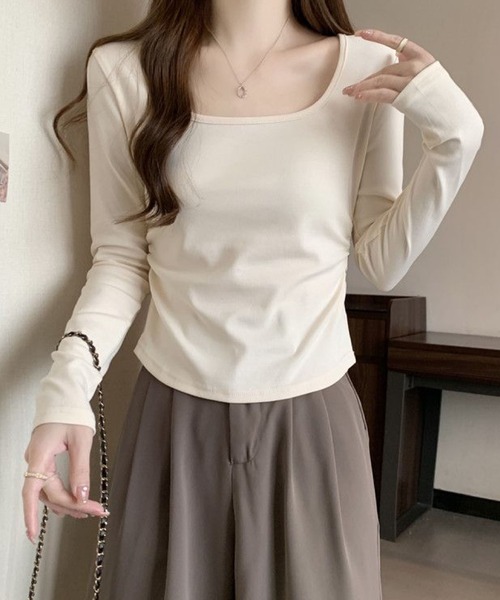 2ly2(トゥーリートゥー)の「スクエアネック 長袖カットソー ストレッチ トップス インナー(Tシャツ/カットソー・レディース・ブラック/ホワイト/ベージュ/グレー・FREE)」の17枚目の写真