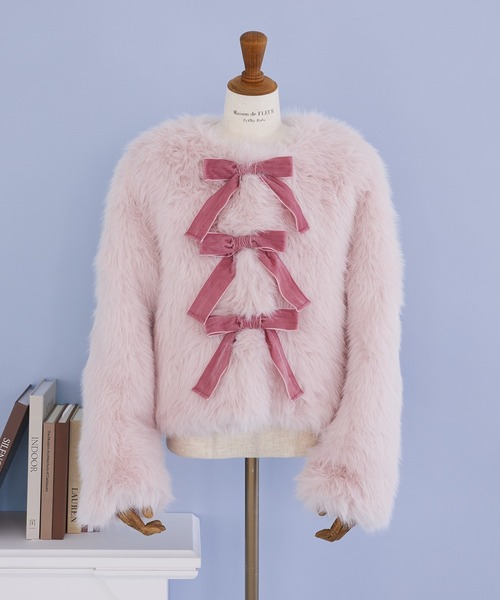 Maison de FLEUR(メゾンドフルール)の「フェイクファージャケット(ブルゾン・レディース・アイボリー/ピンク・FREE)」の7枚目の写真