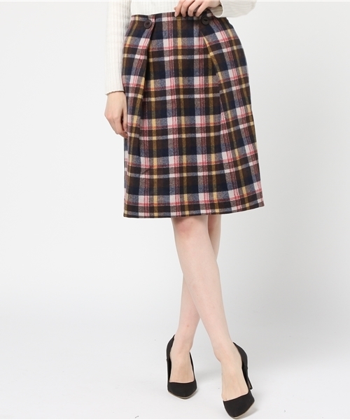 POU DOU DOU(プードゥドゥ)の「フラノチェックタックタイトスカート(スカート・レディース・オレンジ/ネイビー/ブラウン/グレー/ダークブラウン/ダークブルー・3)」の2枚目の写真