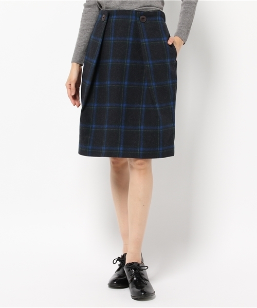 POU DOU DOU(プードゥドゥ)の「フラノチェックタックタイトスカート(スカート・レディース・オレンジ/ネイビー/ブラウン/グレー/ダークブラウン/ダークブルー・3)」の4枚目の写真