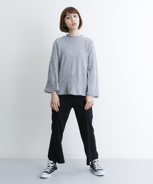 MERLOT（メルロー）の「フレアスリーブボトルネックリブニット4828（ニット/セーター・レディース・ブラック/ピンク/ベージュ/グレー・FREE）」の13枚目の写真