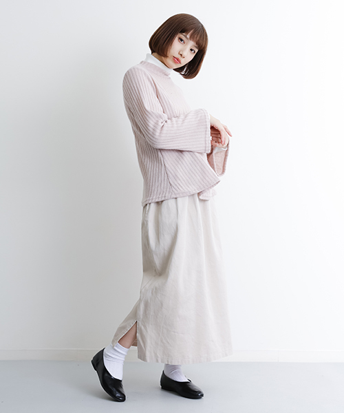 MERLOT（メルロー）の「フレアスリーブボトルネックリブニット4828（ニット/セーター・レディース・ブラック/ピンク/ベージュ/グレー・FREE）」の14枚目の写真