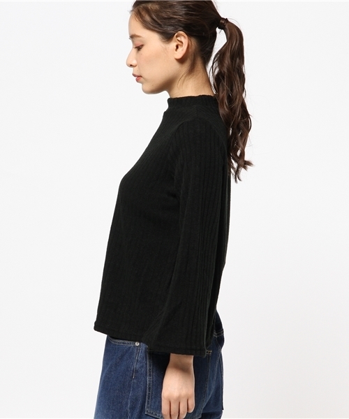 MERLOT（メルロー）の「フレアスリーブボトルネックリブニット4828（ニット/セーター・レディース・ブラック/ピンク/ベージュ/グレー・FREE）」の7枚目の写真