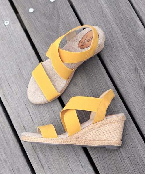 SESTO（セスト）の「7cmヒールゴムフィットサンダル（サンダル・レディース・ライトカーキ/ピンク/レッド/ネイビー/テラコッタ/ライトグレー/ブラック/グレー/アイボリー/グレイッシュベージュ/ピンクベージュ/シルバー/マスタード/コーラル/ピンクゴールド/ブルー/カーキ/グリーン/グレー系その他/ラベンダー/パープル/サックスブルー/ゴールド/レッド系その他/モカ/レッド系その他2/シルバー系その他/ピンク系その他/ベージュ/ブラウン/チャコール/レオパード・M/SS/3L/L/S/LL）」の21枚目の写真