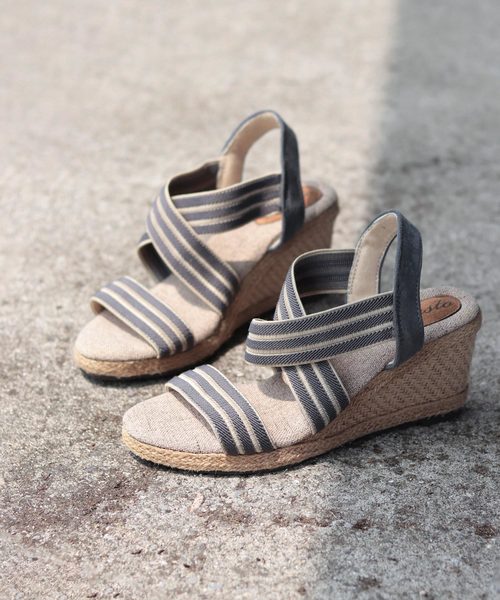 SESTO（セスト）の「7cmヒールゴムフィットサンダル（サンダル・レディース・ライトカーキ/ピンク/レッド/ネイビー/テラコッタ/ライトグレー/ブラック/グレー/アイボリー/グレイッシュベージュ/ピンクベージュ/シルバー/マスタード/コーラル/ピンクゴールド/ブルー/カーキ/グリーン/グレー系その他/ラベンダー/パープル/サックスブルー/ゴールド/レッド系その他/モカ/レッド系その他2/シルバー系その他/ピンク系その他/ベージュ/ブラウン/チャコール/レオパード・M/SS/3L/L/S/LL）」の6枚目の写真