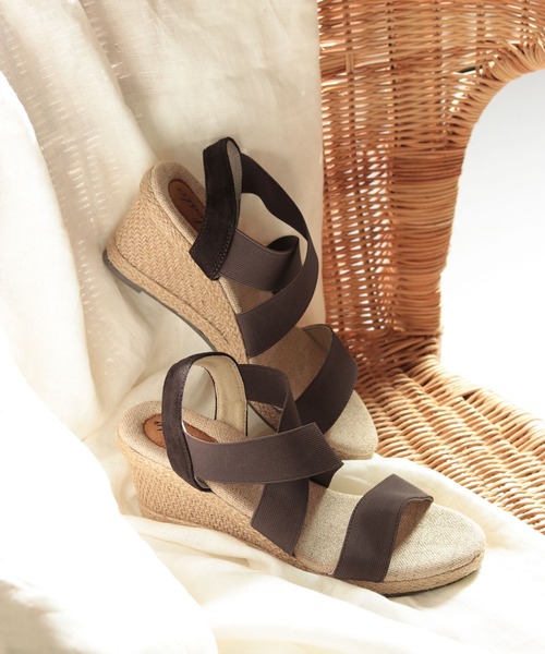 SESTO（セスト）の「7cmヒールゴムフィットサンダル（サンダル・レディース・ライトカーキ/ピンク/レッド/ネイビー/テラコッタ/ライトグレー/ブラック/グレー/アイボリー/グレイッシュベージュ/ピンクベージュ/シルバー/マスタード/コーラル/ピンクゴールド/ブルー/カーキ/グリーン/グレー系その他/ラベンダー/パープル/サックスブルー/ゴールド/レッド系その他/モカ/レッド系その他2/シルバー系その他/ピンク系その他/ベージュ/ブラウン/チャコール/レオパード・M/SS/3L/L/S/LL）」の7枚目の写真