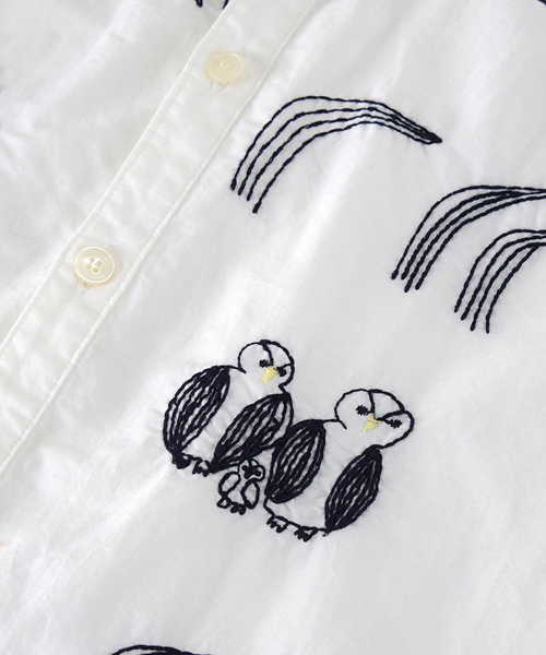 Ne-net(ネネット)の「S ねことしばふシャツ(シャツ/ブラウス・レディース・オフホワイト/カーキ/ネイビー/その他4/ホワイト・02/03)」の19枚目の写真