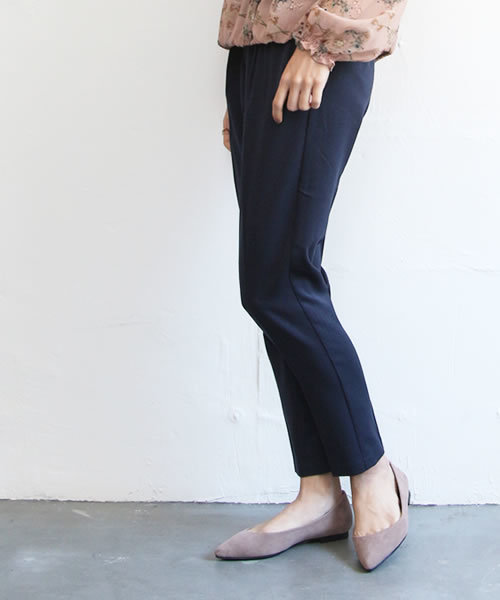 SESTO（セスト）の「ふわふわクッションインソールのポインテッドトゥフラットバレエパンプス（バレエシューズ・レディース・ピンク/フューシャピンク/レッド/パープル/マスタード/レオパード/チェック/ブラック/ブラック系その他/グレー/ブラウン/ブラウン系その他/グレイッシュベージュ/カーキ・25.0cm/24.0cm/23.0cm/23.5cm/22.0cm/22.5cm/24.5cm）」の6枚目の写真