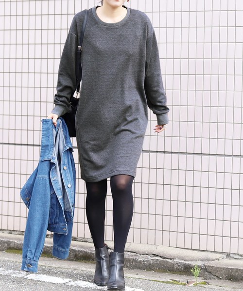 reca（レカ）の「ビッグシルエットベーシックスウェットワンピース（ワンピース・レディース・ブラック/チャコールグレー/ライトグレー/グレー系その他/ブラック系その他/グレー系その他2/ブルー系その他/ホワイト系その他・M）」の4枚目の写真