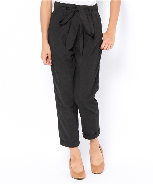 Chico(チコ)の「リボン付タックPT(その他パンツ・レディース・ピンクベージュ/ブルー/ブラック・SMALL/MEDIUM)」の2枚目の写真