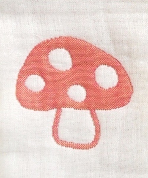 Hoppetta(ホッペッタ)の「【Hoppetta(ホッペッタ)】ふくふくガーゼ(6重ガーゼ) シャンピニオンスリーパー (ベビーサイズ) 日本製(ベビーパジャマ/スリーパー・キッズ・ホワイト・ONE SIZE)」の6枚目の写真