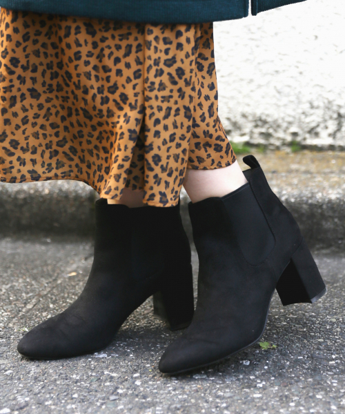 LOWRYS FARM(ローリーズファーム)の「ヒールサイドゴアブーツ 806810(ブーツ・レディース・ブラック/ブラウン/レオパード/ブラック系その他・SMALL/MEDIUM/LARGE/X-LARGE)」の1枚目の写真