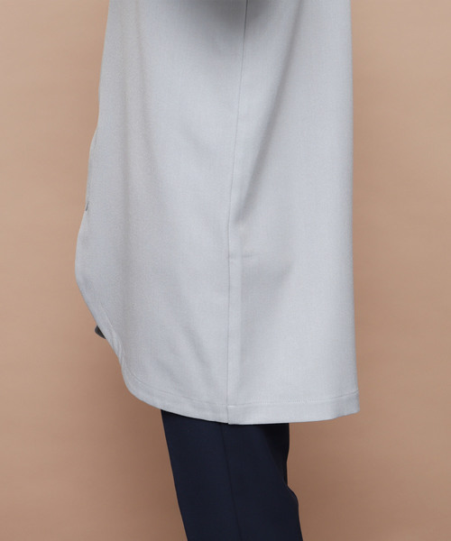 EMMA CLOTHES（エマクローズ）の「TR裾フロントカットロング丈バンドカラーシャツ（シャツ/ブラウス・メンズ・ブラック/グレー/オフホワイト・FREE）」の15枚目の写真