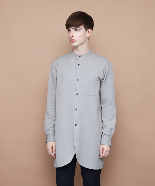 EMMA CLOTHES（エマクローズ）の「TR裾フロントカットロング丈バンドカラーシャツ（シャツ/ブラウス・メンズ・ブラック/グレー/オフホワイト・FREE）」の10枚目の写真