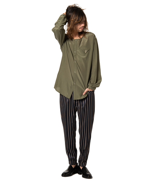 glamb(グラム)の「Foster no collar SH / フォスターノーカラーシャツ(シャツ/ブラウス・メンズ・ホワイト/ブラック/カーキ・3/4/1/2/0)」の9枚目の写真