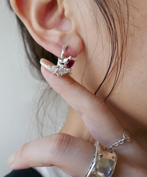 ◇e.m.LAB◇ジルコニア3粒フープピアス(カラー)(ピアス(片耳用