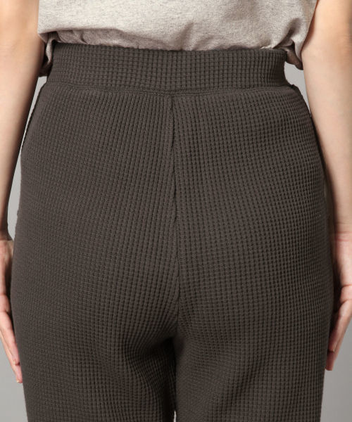 LOWRYS FARM（ローリーズファーム）の「ヘビーワッフルパンツ 824437（その他パンツ・レディース・チャコールグレー/ブラック・FREE）」の8枚目の写真