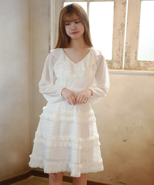 lissi Boutique(リージーブティック)の「刺繍入りティアードワンピース(ワンピース・レディース・ホワイト・FREE)」の2枚目の写真