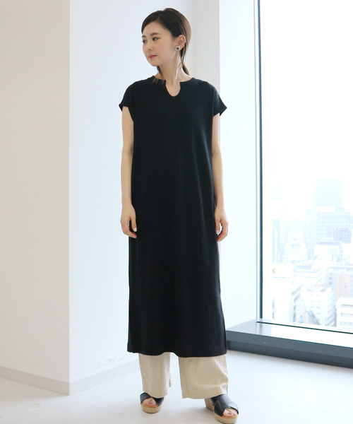AMERICAN HOLIC(アメリカンホリック)の「キーネック脇スリットワッフルワンピース(ワンピース・レディース・チャコールグレー/ブラック/モカ・M/L)」の11枚目の写真